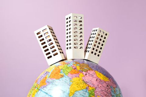 Housing Market Trends Explained: Key Factors Shaping Real Estate